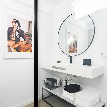 Home2book Modern Design Cruz, Terrace Apartment